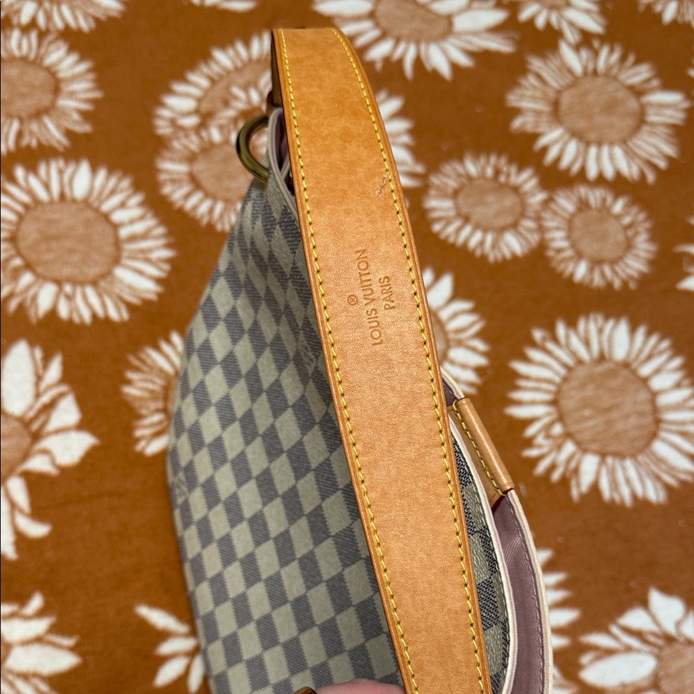 Louis Vuitton Damier Azur Checkerboard Shoulder Bag in White and Blue - Picture 6 of 11